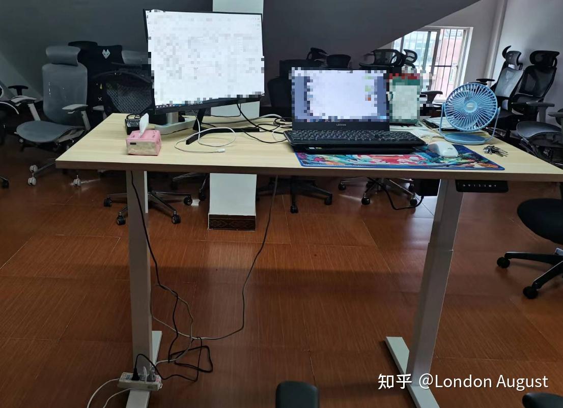 人体工学椅升降桌选购指南_升降桌电机单双选哪个好_升降货梯如何选择尺寸大小