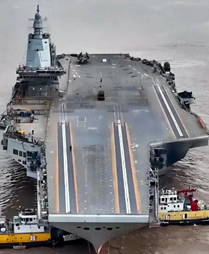 车载式升降机_福建舰升降机_升降机调度效率