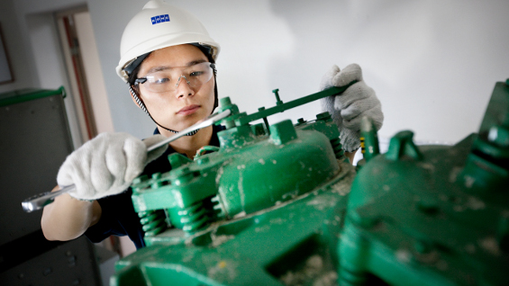 升降货梯如何进行日常的维护_电梯更新改造_通力电梯性能提升